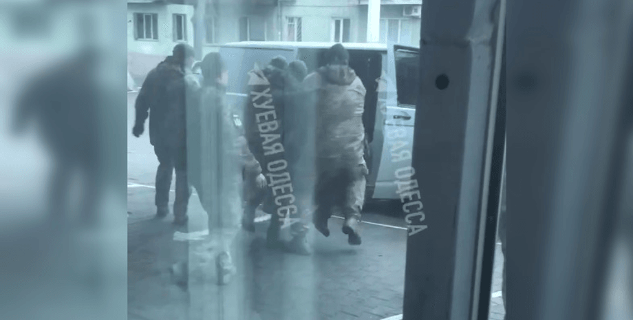 військкоми в одесі, одеса повістки, побиття військові одеса, затримання військомати одеса