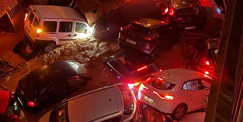 Повінь у Валенсії, валенсія град, іспанія повінь, іспанія повінь