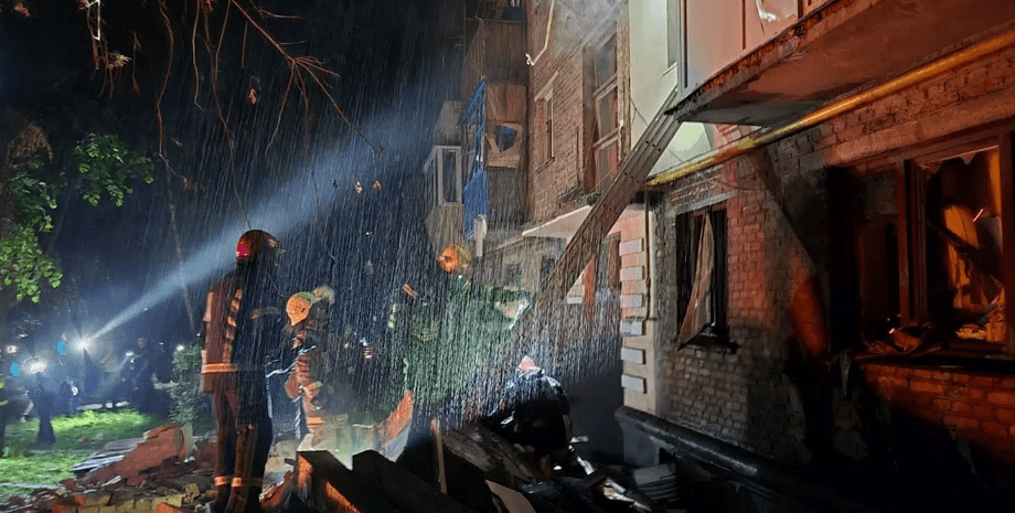 Разбор завалов в Харькове