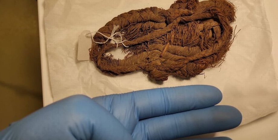 Самая старая обувь