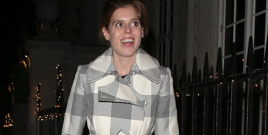 Принцесса Беатрис, модное пальто