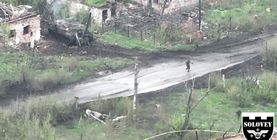 міномет, зсу, бійці, артилерія, аеророзвідка, самохідний міномет, знищення міномета рф, зсу знищили ворожу техніку, відео знищення міномета тюльпан