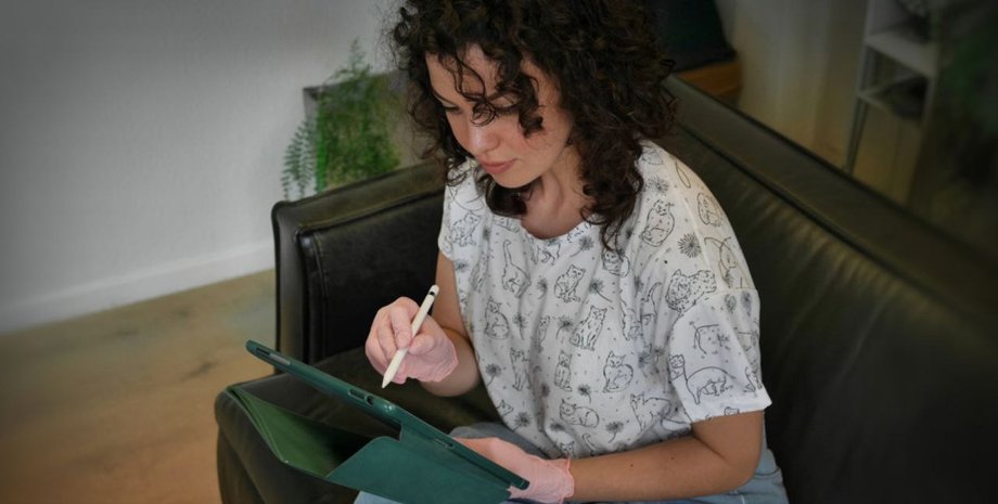 Мистецтво тиші, що перетворює татуювання на мову почуттів — творчий погляд тату-художниці Анастасії Павленко