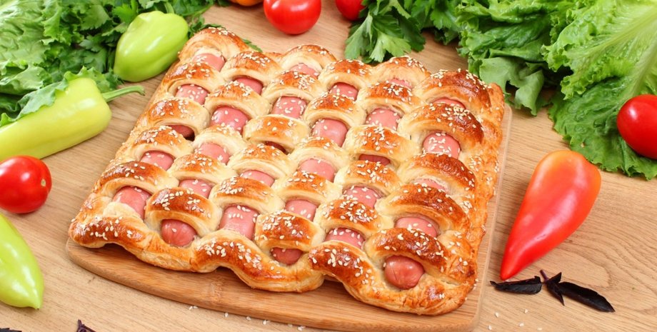 Пиріг "Сосиски в тісті", сосиски в тісті, пиріг, випічка, пиріг із готового тіста