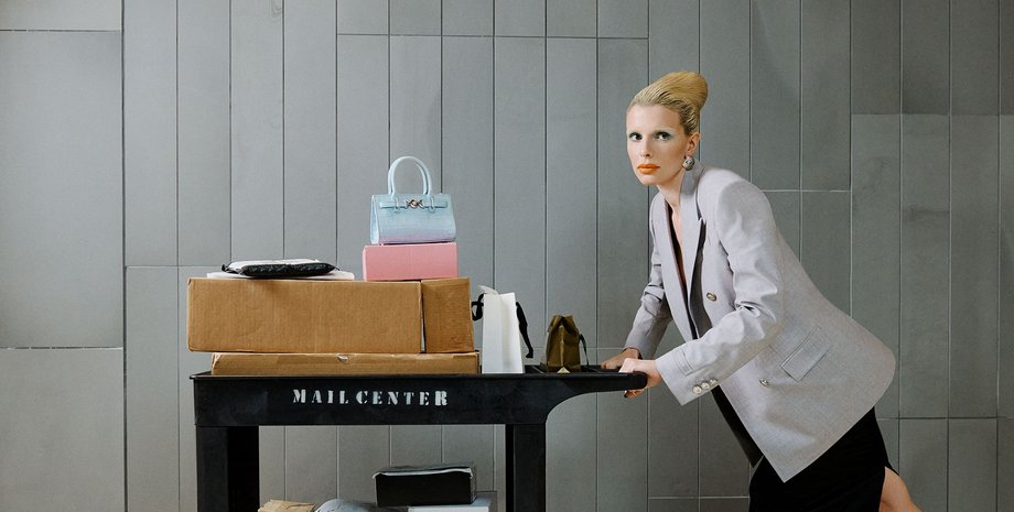 Джулия Фокс, InStyle