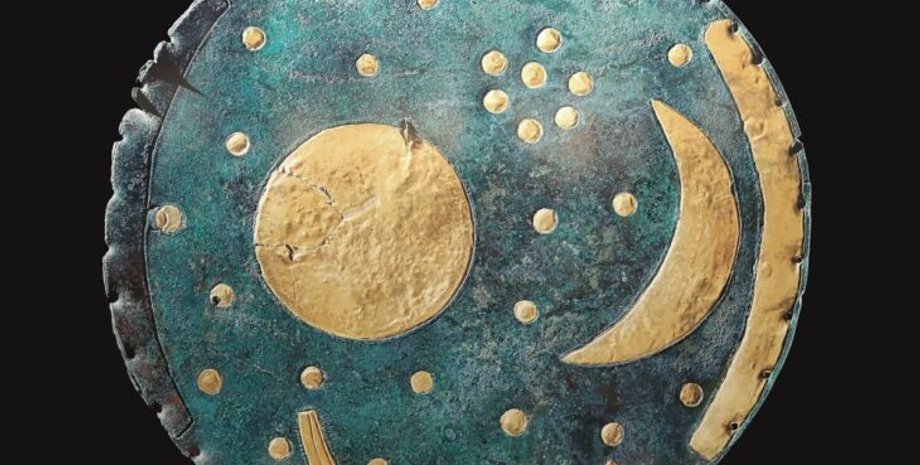 Небесный диск из Небры, Германия, солнце, артефакт, звезды, исследования, металл, лодка, бронза, кузнец, мастерство, патина, ученые