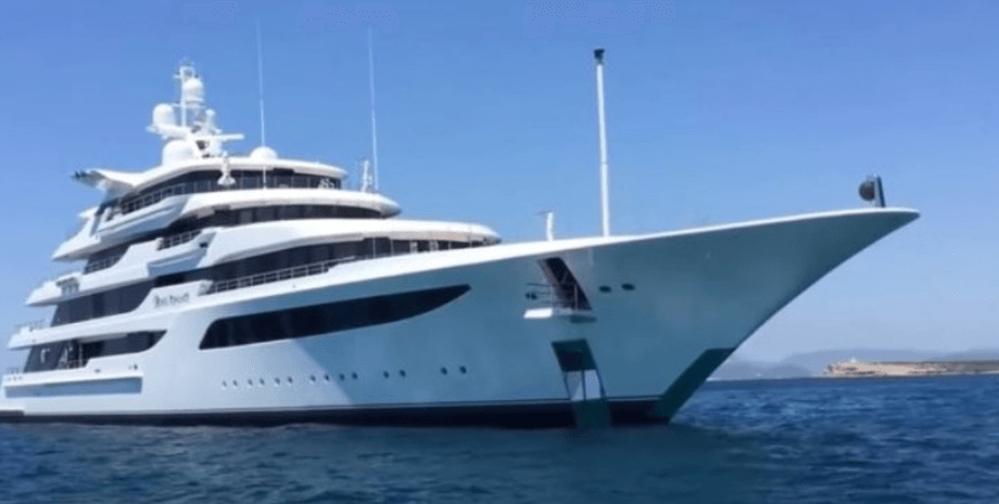 Яхта Royal Romance зрадника Віктора Медведчука досі перебуває арештованою у Хорватії