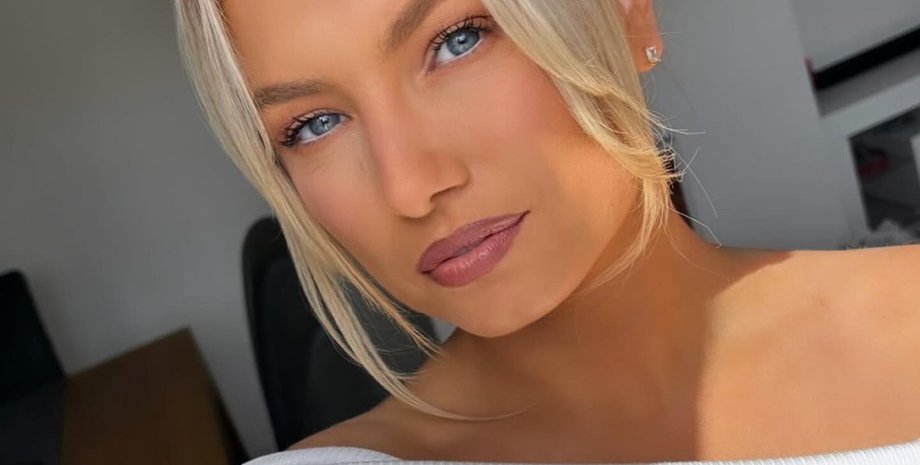 Зера Флеминг, медиум