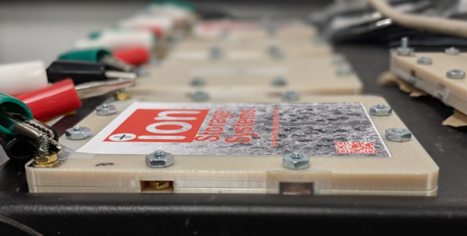 твердотельный аккумулятор Ion Storage Systems твердотельный аккумулятор