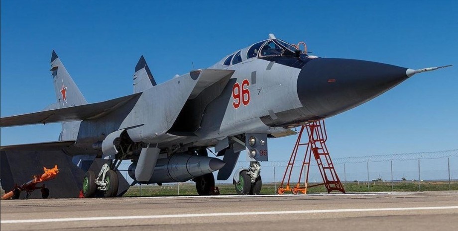 МиГ- 31, российские самолеты, ракеты вс рф