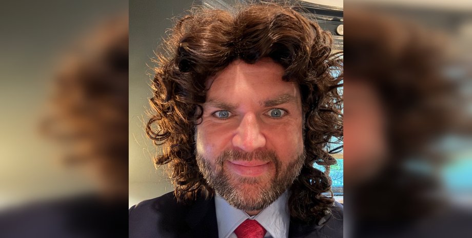 Костюм Джей Ди Вэнса на Хэллоуин