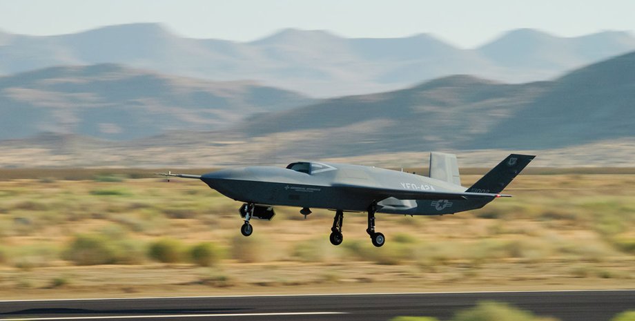 Первое испытание дрона YFQ-42A — первое испытание дрона YFQ-42A