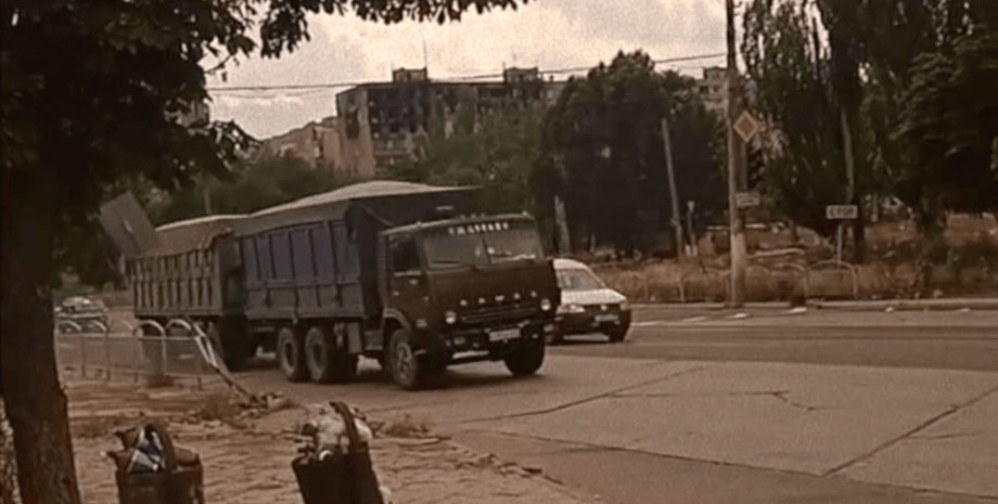 зерновоз в мариуполе, российский зерновоз, вывоз зерна из украины, зерновозы в мариуполе 24 июля