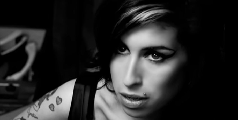 Эмми Уайнхауз, скриншот