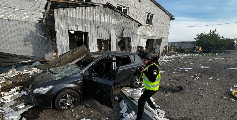 вовчанськ обстріли Евакуація з Вовчанська, Вовчанськ евакуація, Вовчанськ