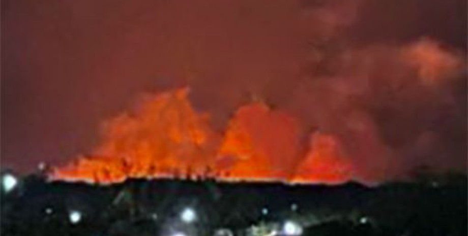 прилет Мариуполь, взрыв Мариуполь, пожар Мариуполь, Мариуполь, Мариуполь