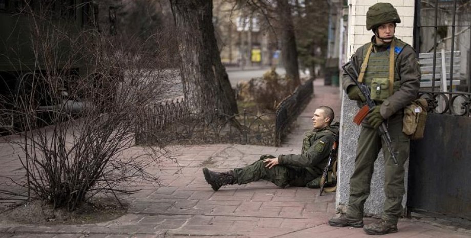 Раненый украинский солдат в Киеве.