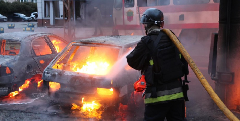 Como resultado del bombardeo de Zaporizhzhya, las fuerzas armadas de la Federaci...