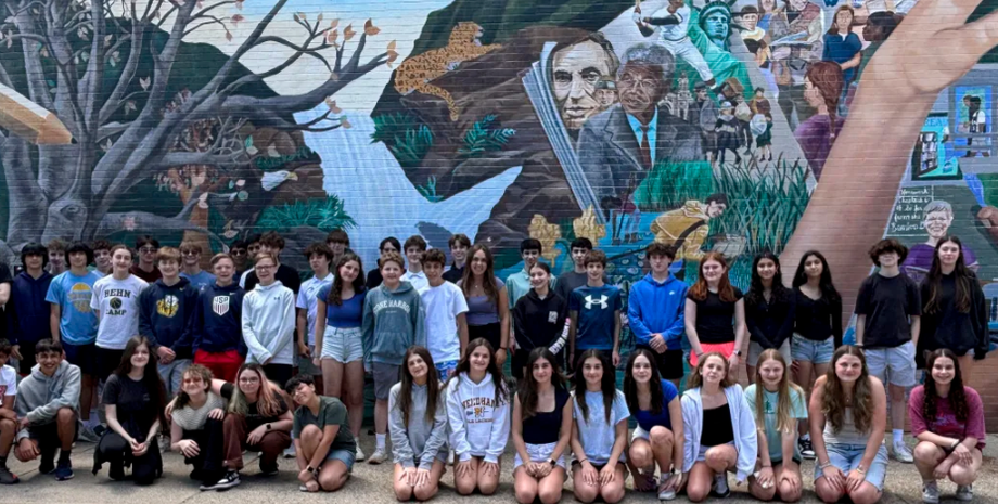 23 близнеца стали выпускниками одной школы в США, внешность рекорды, аномалии, курьезы