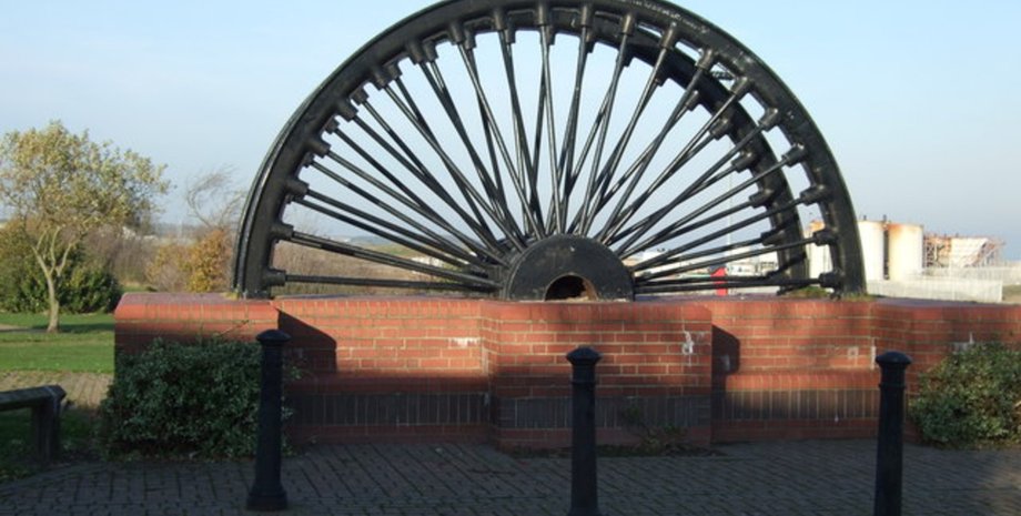 Заброшенный город, машины, шахта, руины, город-призрак,