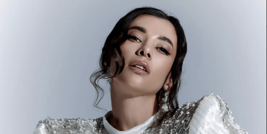 Анна Неплях Анна Неплях, міс всесвіт Україна, хлопець анни неплях військовий, квартира неплях, конкурс краси