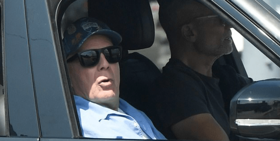 Брюс Вілліс страждає на деменцію та переїхав в інший будинок від своєї родини