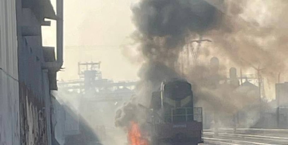 Пошкоджений тепловоз Залізниця постраждала від удару безпілотників