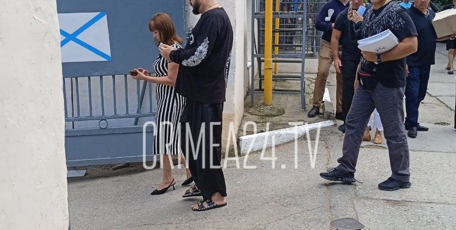 Филипп Киркоров, концерты Киркорова в Крыму, Киркоров пришел в госпиталь, крымчане против концертов Киркорова