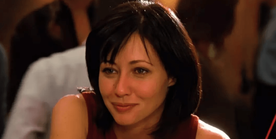 Шеннен Доэрти играет в сериале Все женщины ведьмы