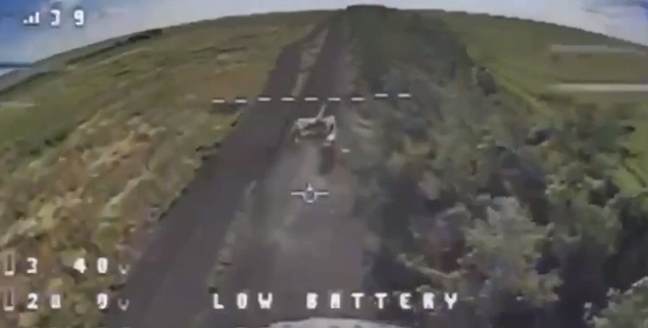 удар бпла по танку т-90