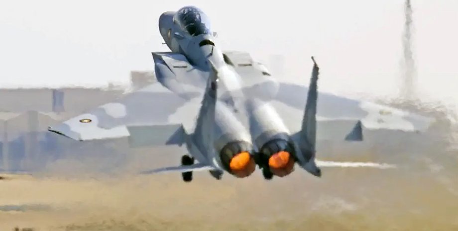 Истребитель F-15QA