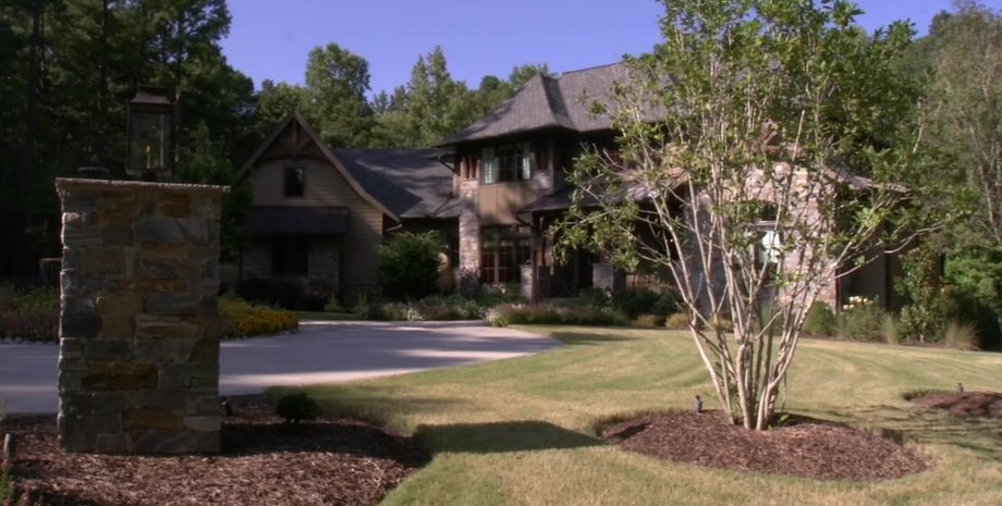 Незнакомка получила дом за 4 млн долларов, дом, недвижимость, документы на дом, дорогой дом, мужчина потерял дом, элитная недвижимость