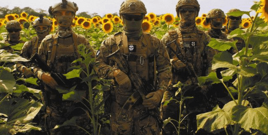 Сергій Белінський, хайку, вірші військового, український військовий, війна в Україні, японські вірші, японська газета, ЗСУ