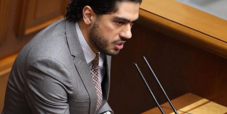 Лерос обратился в суд из-за отстранение от участия в заседаниях Рады