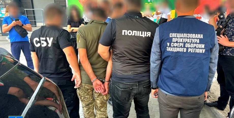 Хмельницький, ТЦК, хабар, ухилянти, затримання