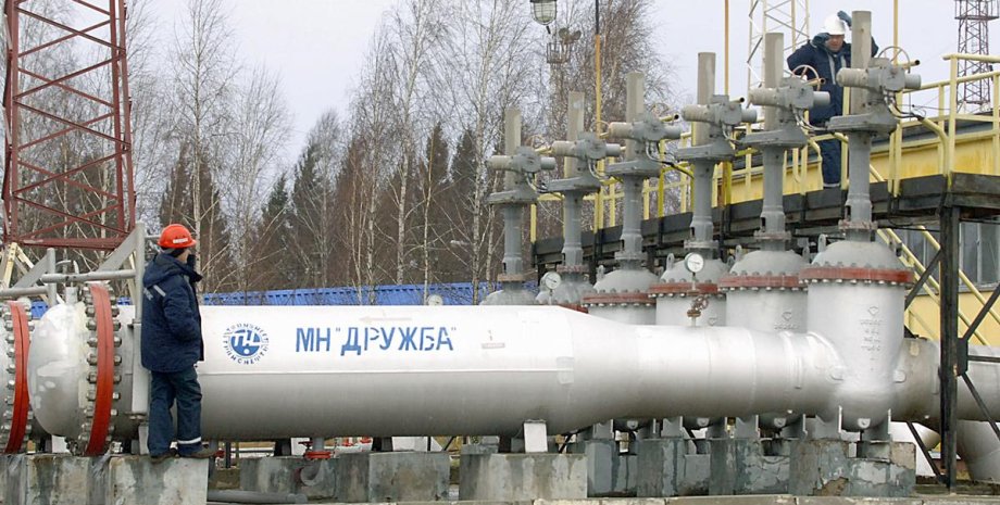 Suite aux contrats actuels de transit pétrolier et gazier, l'Ukraine ne continue...