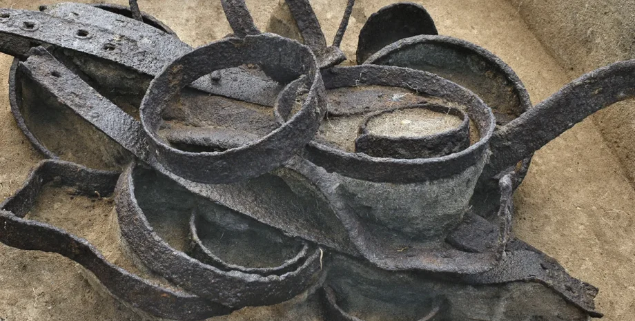 розкопки залізо артефакти знахідка