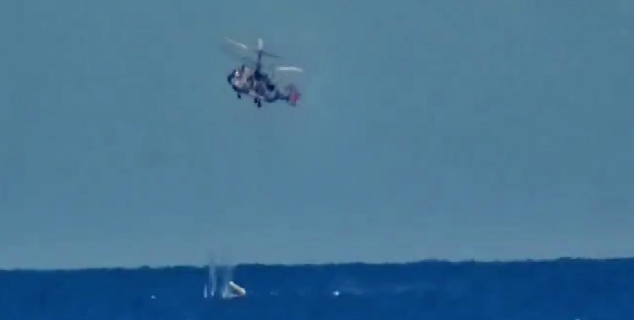 Síly ukrajinské obrany se podle útoků začaly hodit na námořní drony rakety vzduc...