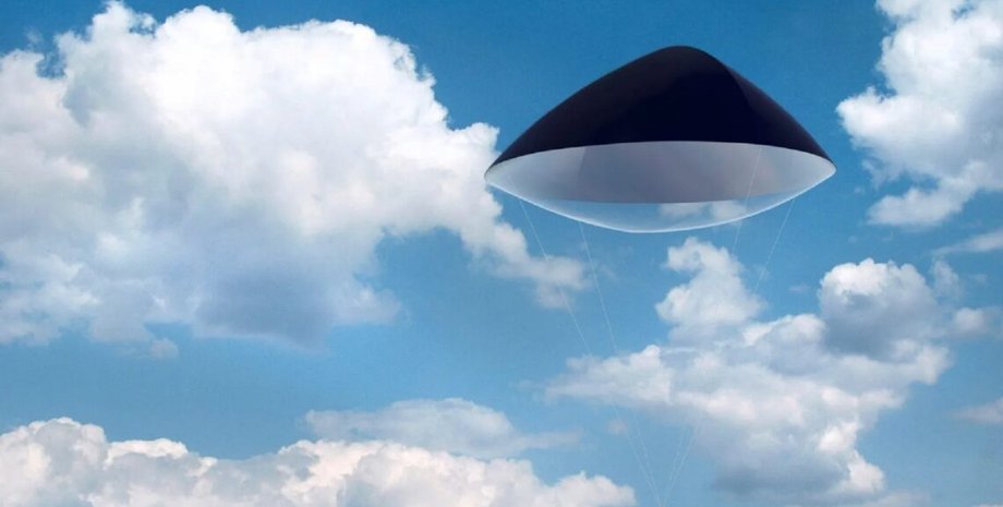 повітряна куля з сонячними панелями