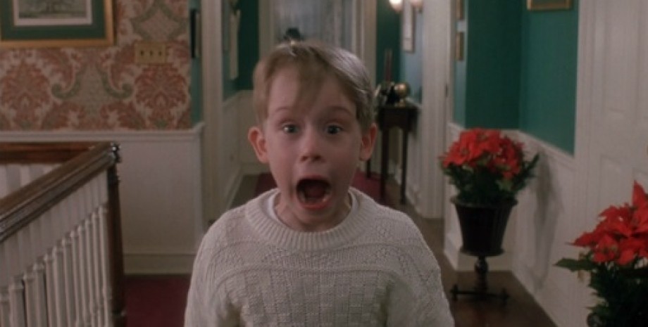 Фаны строят теорию о том, как произошел невероятный ляп в работе сценаристов "Один дома" один дома