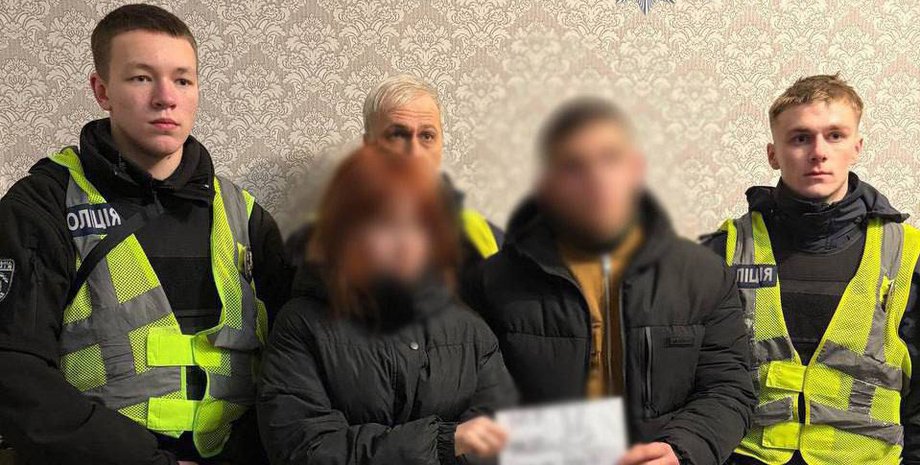 В Святошинском районе Киева подожгли три автомобиля Tesla