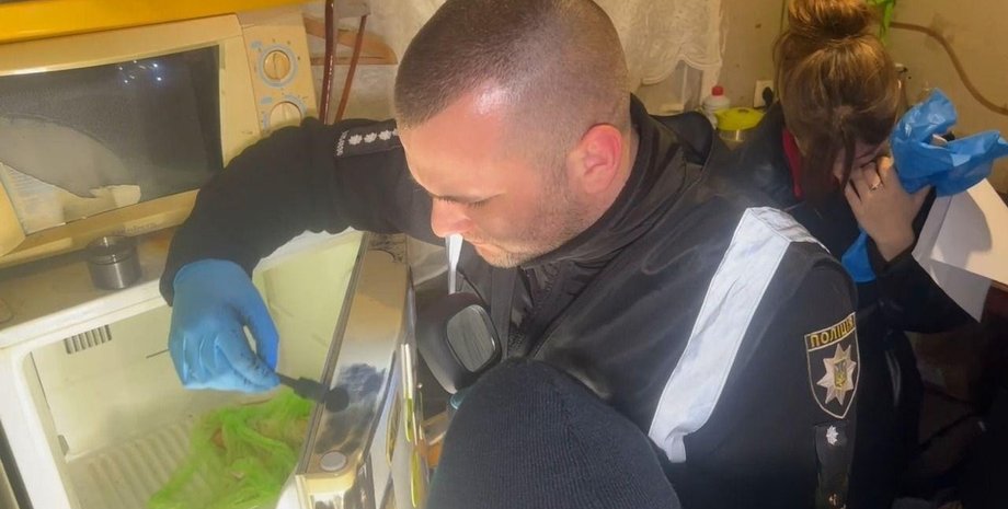 поліція, одеса, холодильник