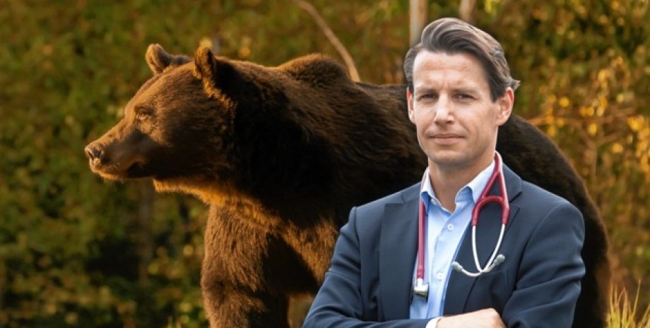 Принц Эммануэль фон унд цу Лихтенштейн, медведь, румыния