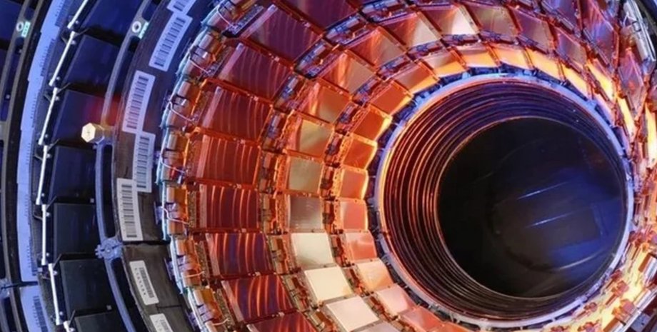 Большой адронный коллайдер