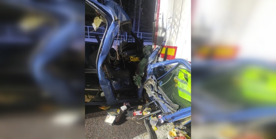 В Польше автобус с украинцами попал в ДТП Польша, ДТП, украинцы, автобус, гибель, трагедия