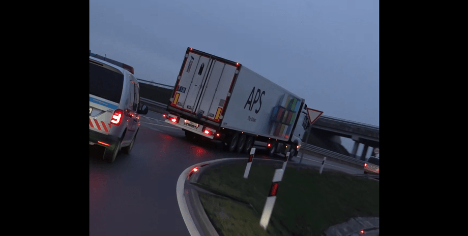 Вакцина, венгрия, автомобили, доставка