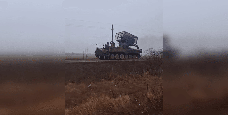 Эрзац-РСЗО на базе МТ-ЛБ с направляющими от РБУ