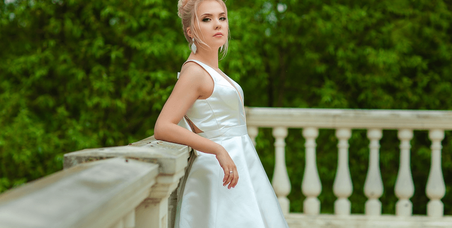 Наречена, весілля, весільна вечеря, весільний банкет, замовили піцу на весіллі, веганське меню, гості голодували на весіллі, наречена плакала у ванній