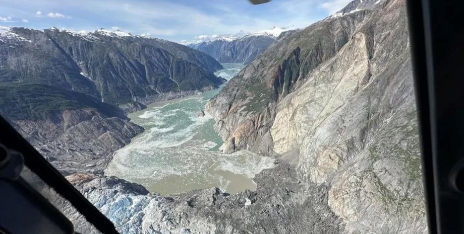 Місце, де стався зсув