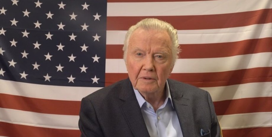 Джон Войт, отец Анджелины Джоли